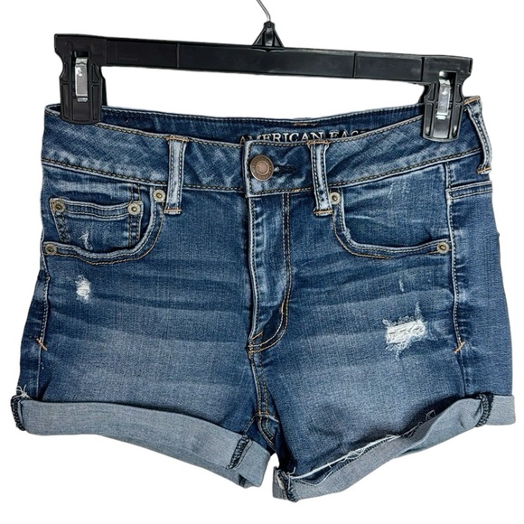 American Eagle super stretch distressed cuffed medium wash denim shorts size 4 - Picture 1 of 11
